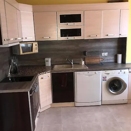 Front Beach Apartment Nesebar